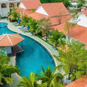 Sea Breeze Hotel&villa Hotel