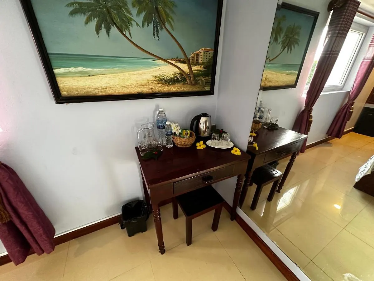 Hawaii Lounge Hotel Sihanoukville 3*,  Cambodia