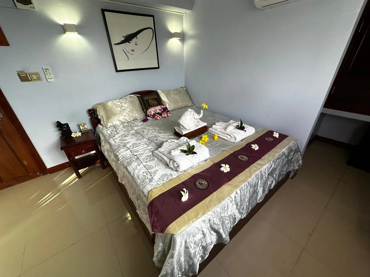 Hawaii Lounge Hotel Sihanoukville