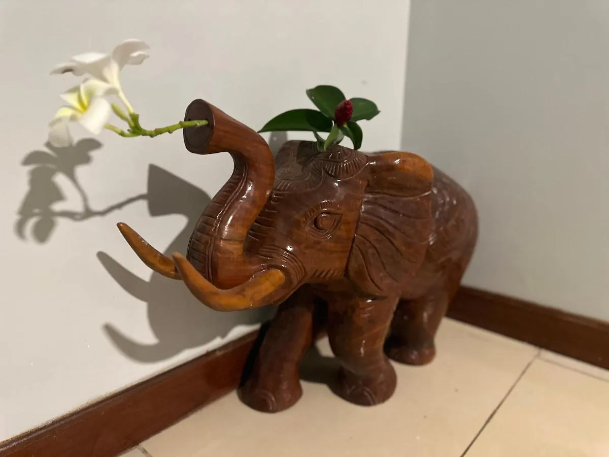 Hawaii Lounge Hotel Sihanoukville