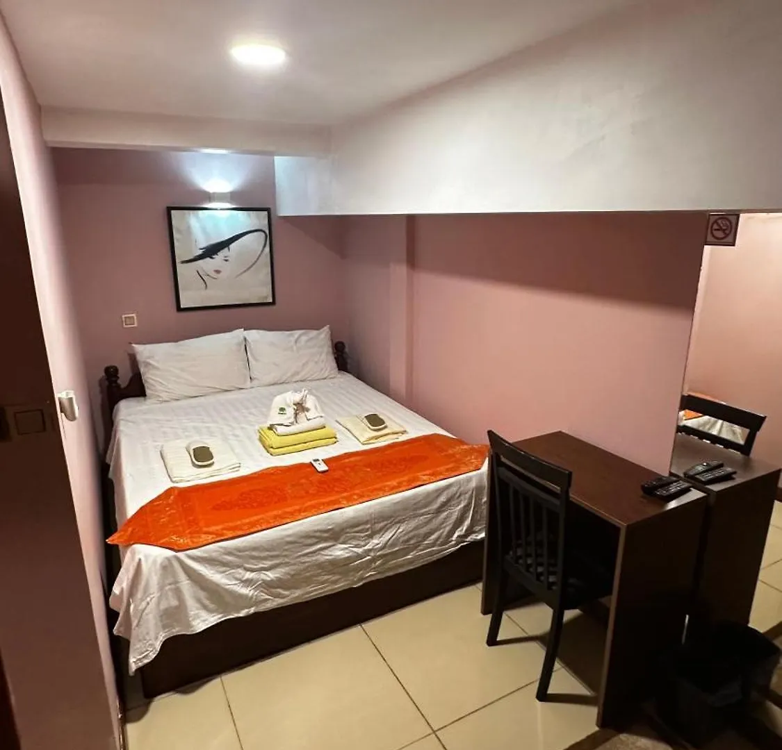 ***  Hawaii Lounge Hotel Sihanoukville Cambodia