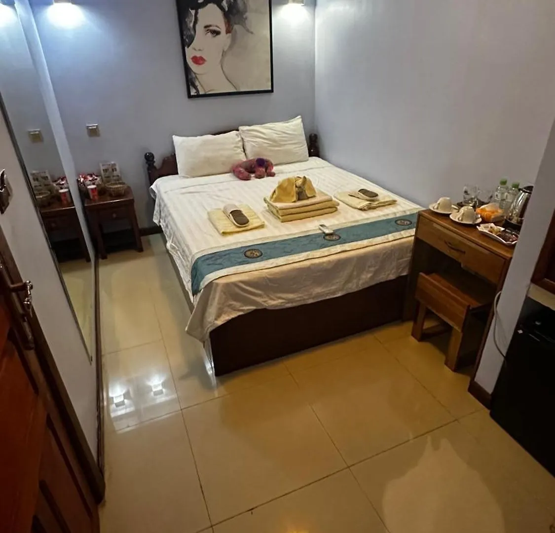 Hawaii Lounge Hotel Sihanoukville 3*,