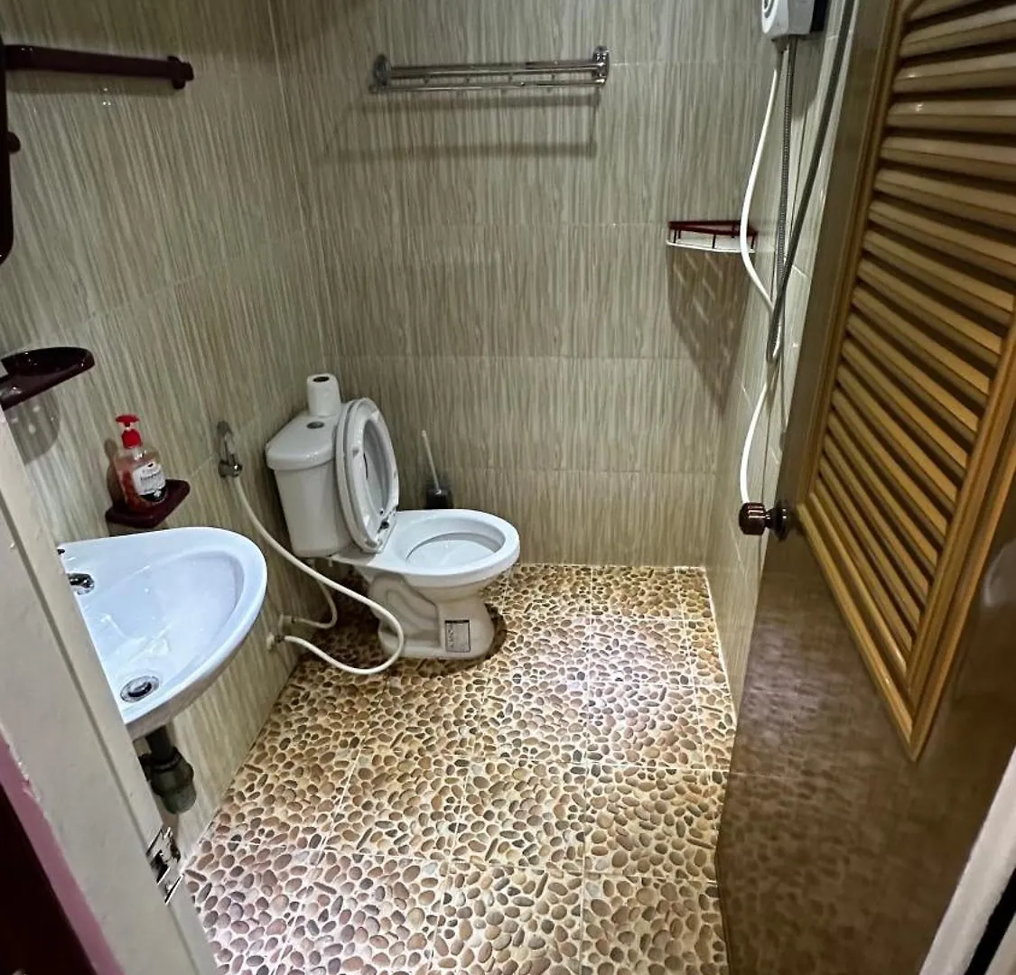 ***  Hawaii Lounge Hotel Sihanoukville Cambodia
