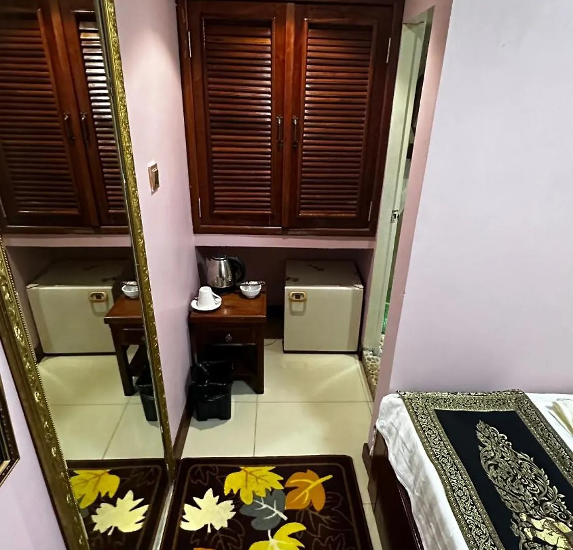 Hawaii Lounge Hotel Sihanoukville