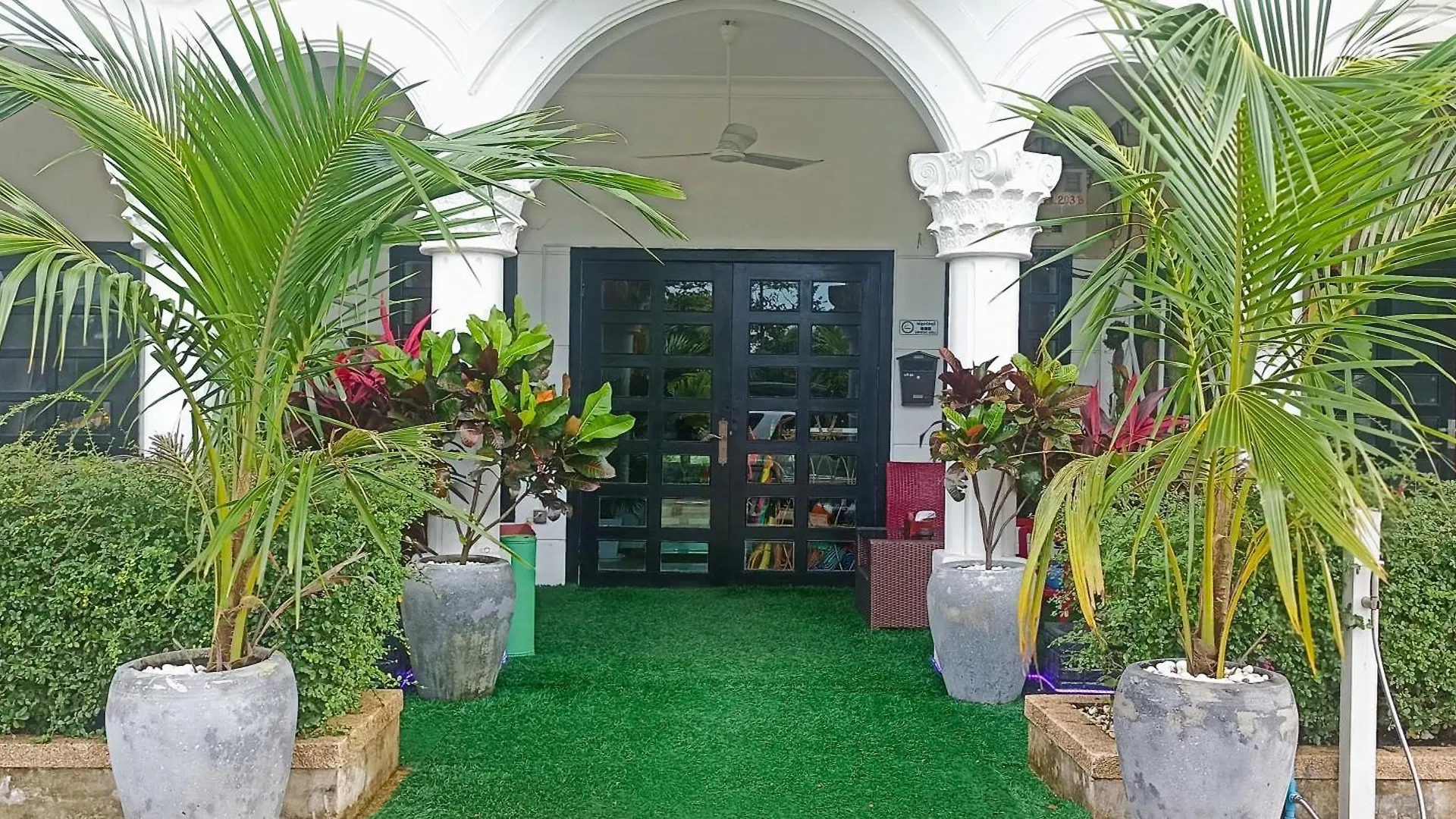 Hawaii Lounge Hotel Sihanoukville